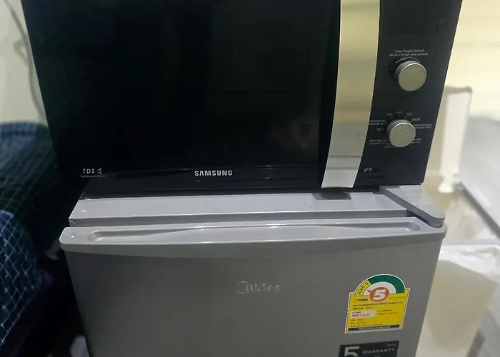Apartment 209 Cozy With Fan Near Skytrain & Wifi