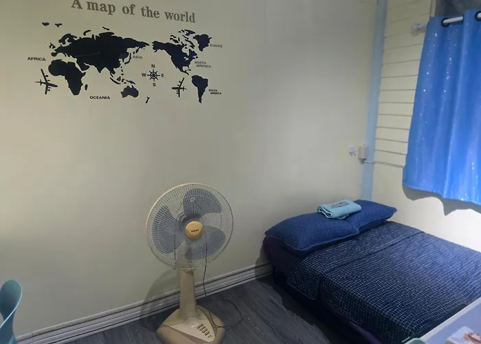 Apartment 209 Cozy With Fan Near Skytrain & Wifi